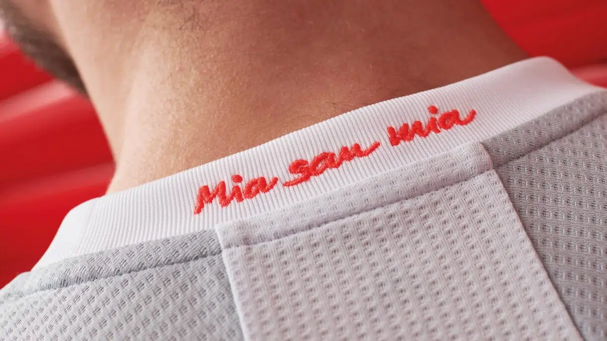 Fc bayern munich 202021 away kit2