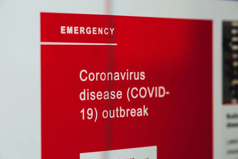Coronavirus news on screen 3970332