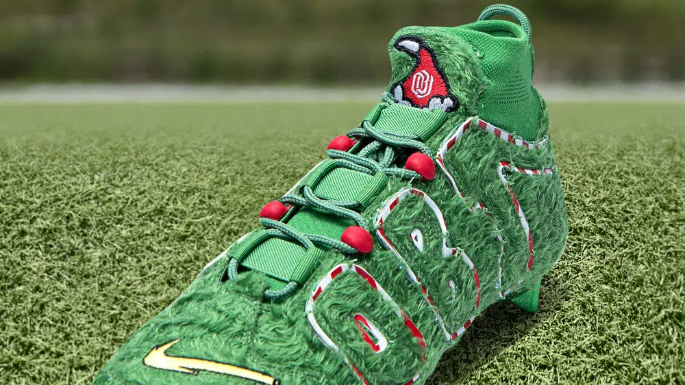 Odell beckham jr. ’s brings on the festive cleats