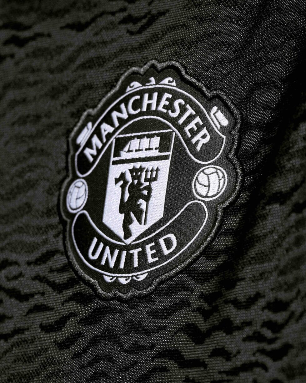 Manchester united 2020/21 away jersey, uniting players and fans with stylish colours and modern design