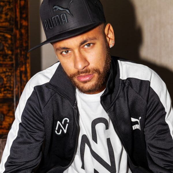 Neymar Jr signs to puma5