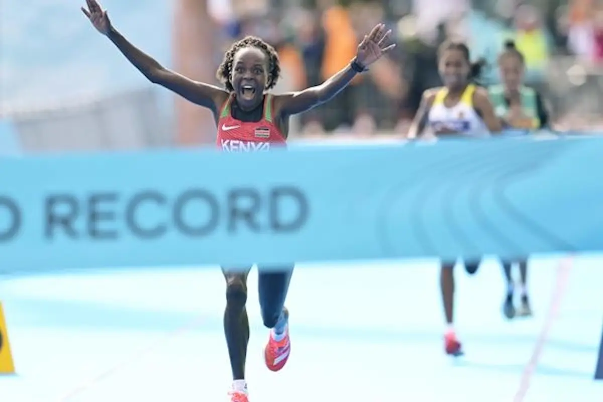 Jepchirchir breaks women only world record at world athletics half marathon championships gdynia 2020 1