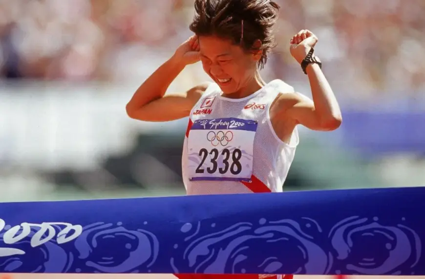 Naoko Takahashi, 2000 Olympic Marathon Champion, Donates Winning Bib To Heritage Collection