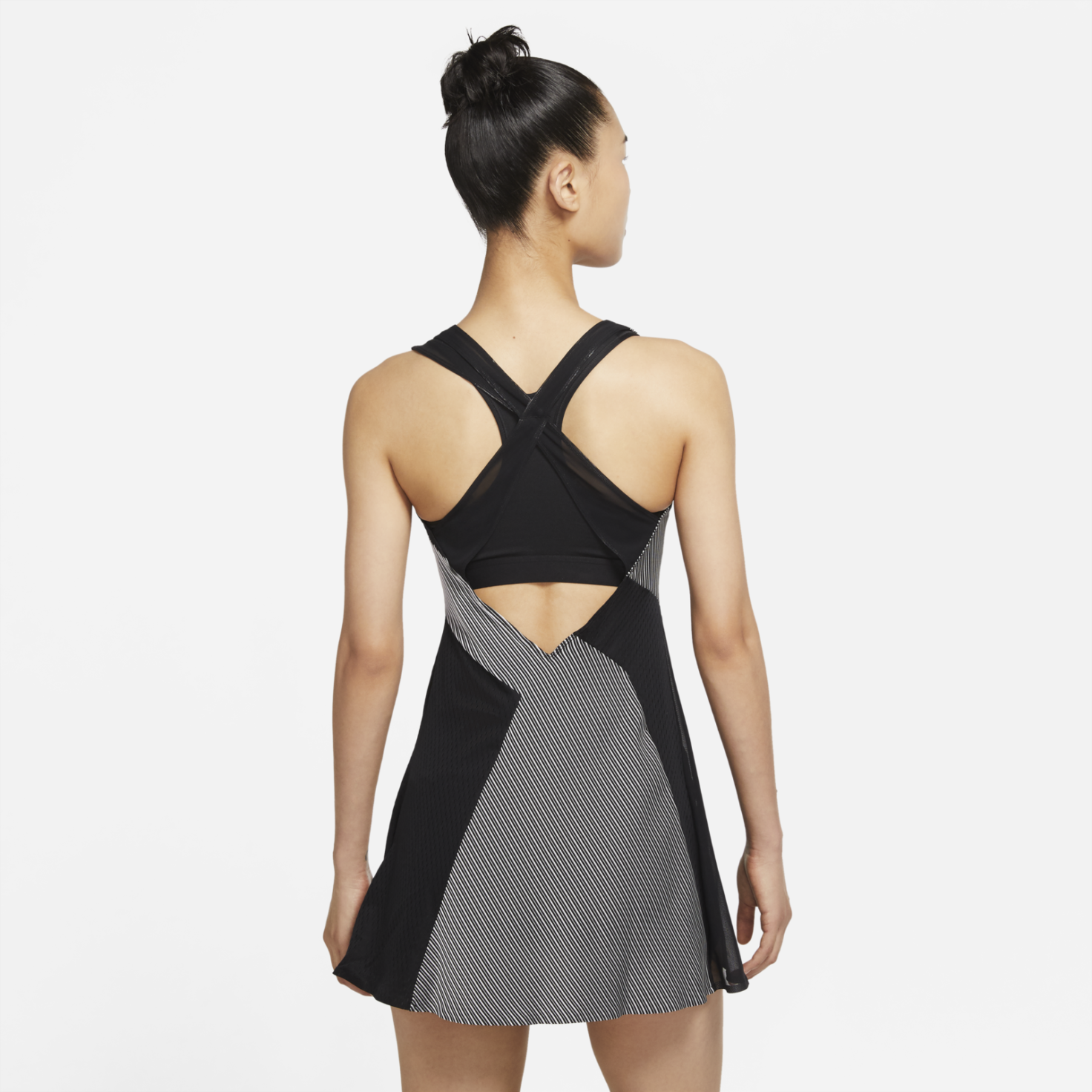 Naomi Osaka’s Second Apparel Collection, Dynamism Meets Depth - Sustain ...