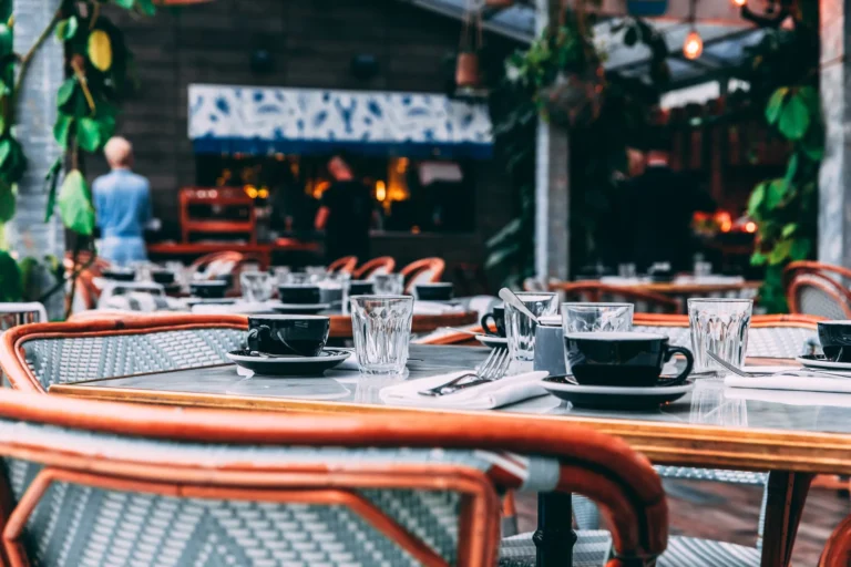 outdoor dining in england 14 scaled