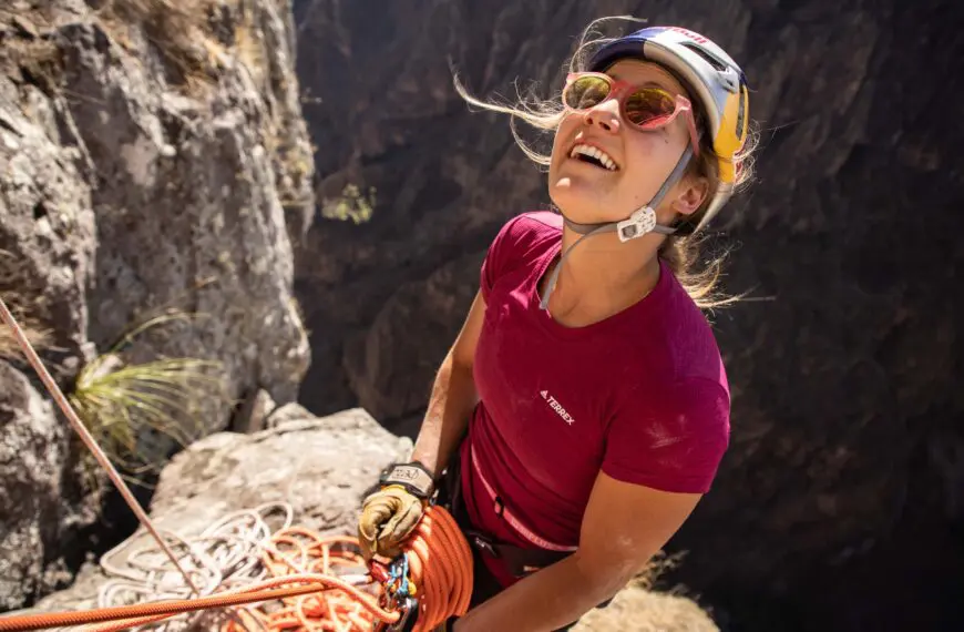 Sasha Digiulian The First Female To Climb “Logical Progression” At El Gigante, Mexico