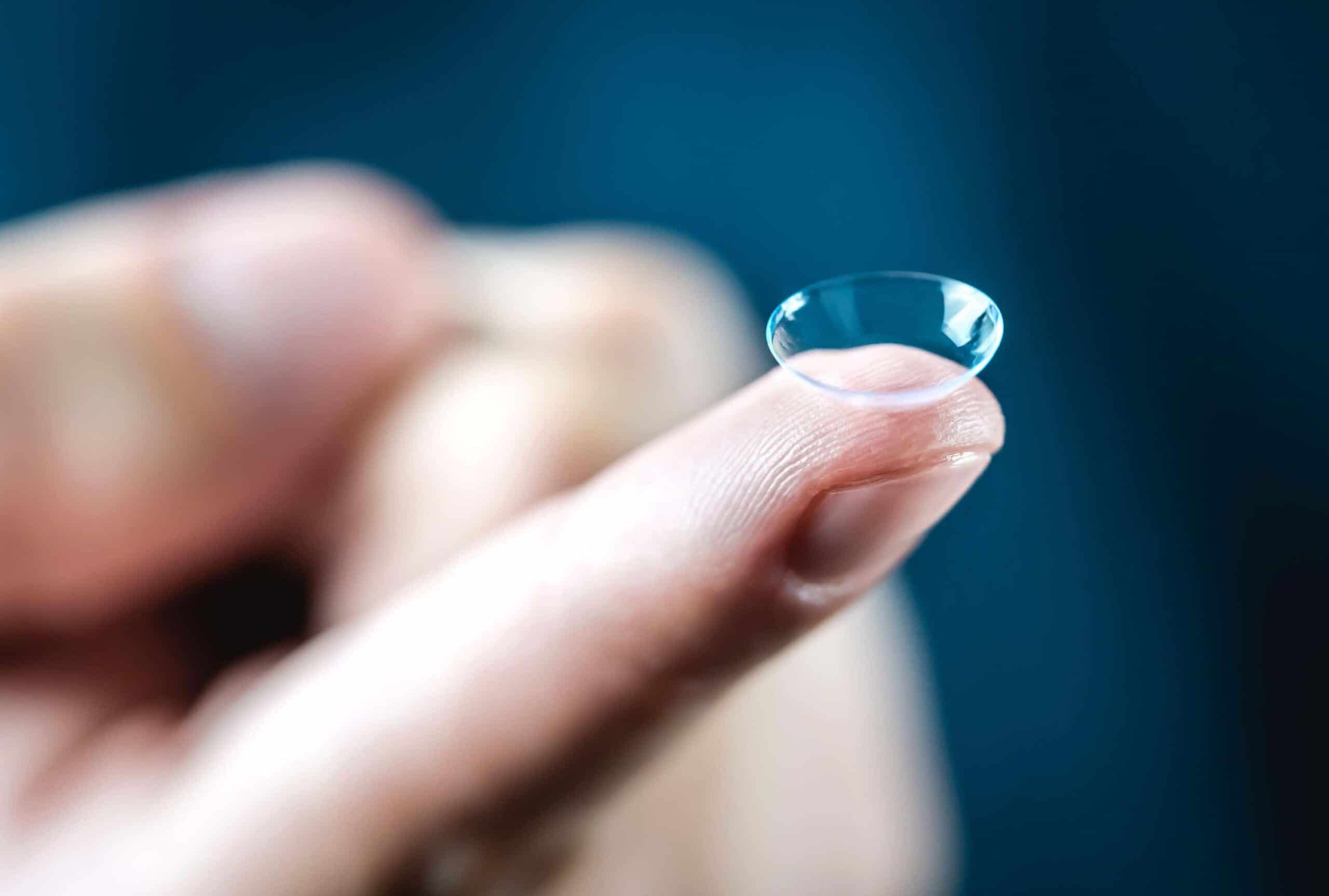 What you should consider first when getting contact lenses
