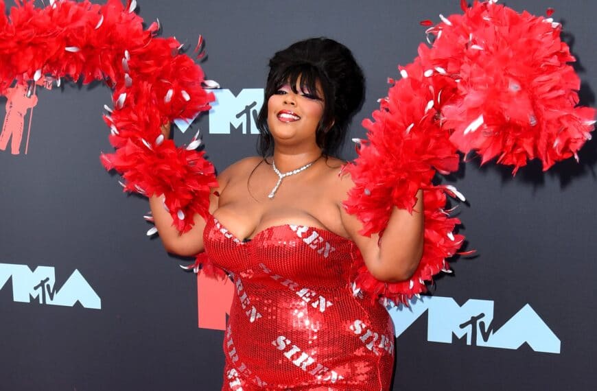 Why We All Need To Take A Leaf Out Of Lizzo’s Book And Exercise More Self-Love