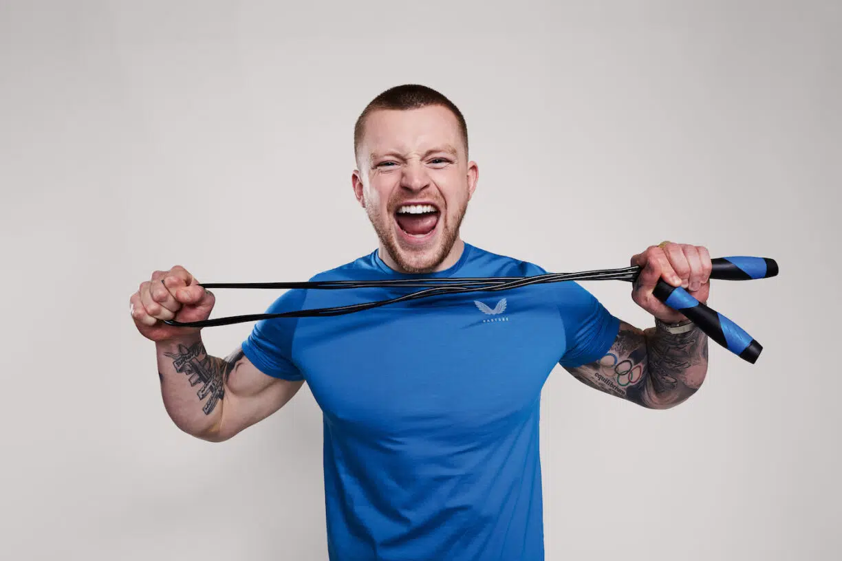 British Sport Stars Peaty, Adams, Mings and Watson Team Up To Form "Team PB" 2 Adam peaty gets set to take on nicola adams ‘pb skipping challenge 1