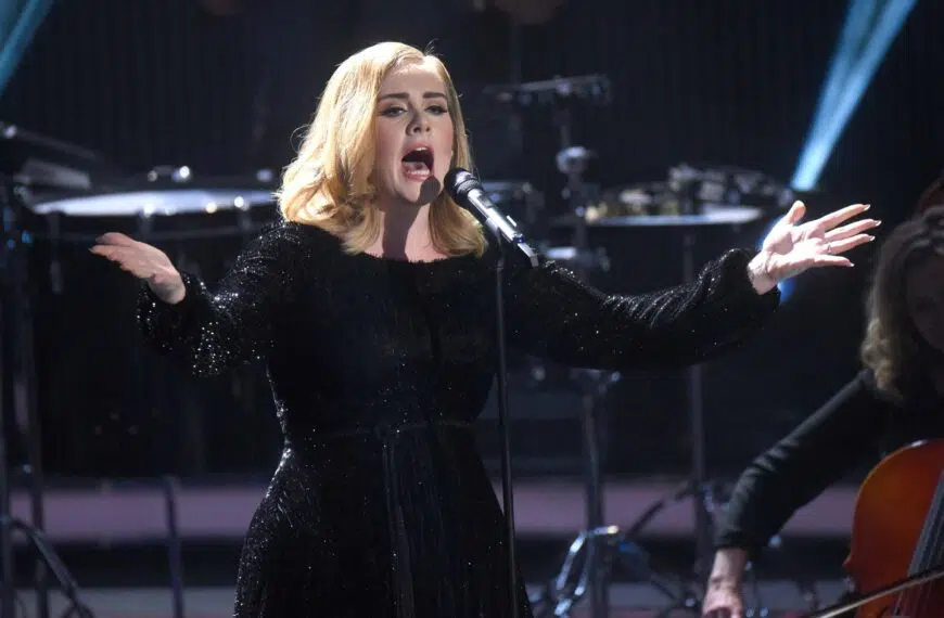Even Adele Still Gets Floored By Nerves