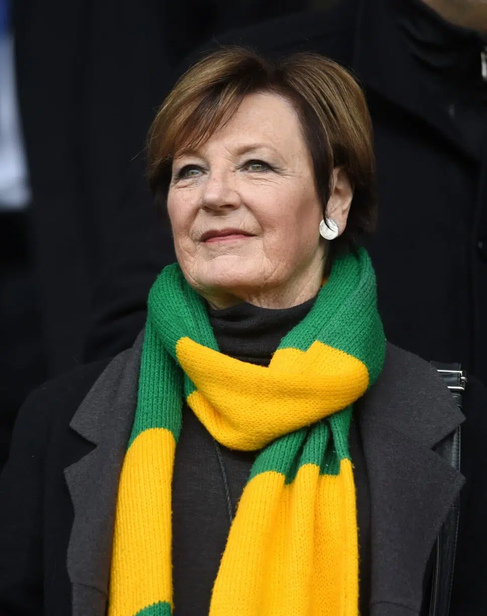 Delia smith wearing norwich scarf