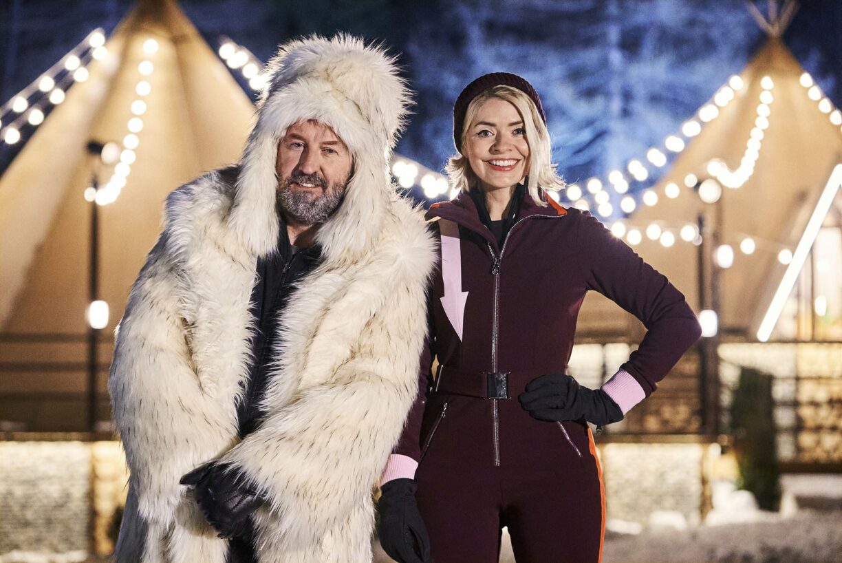 Freeze the fear with lee mack and holly willoughby