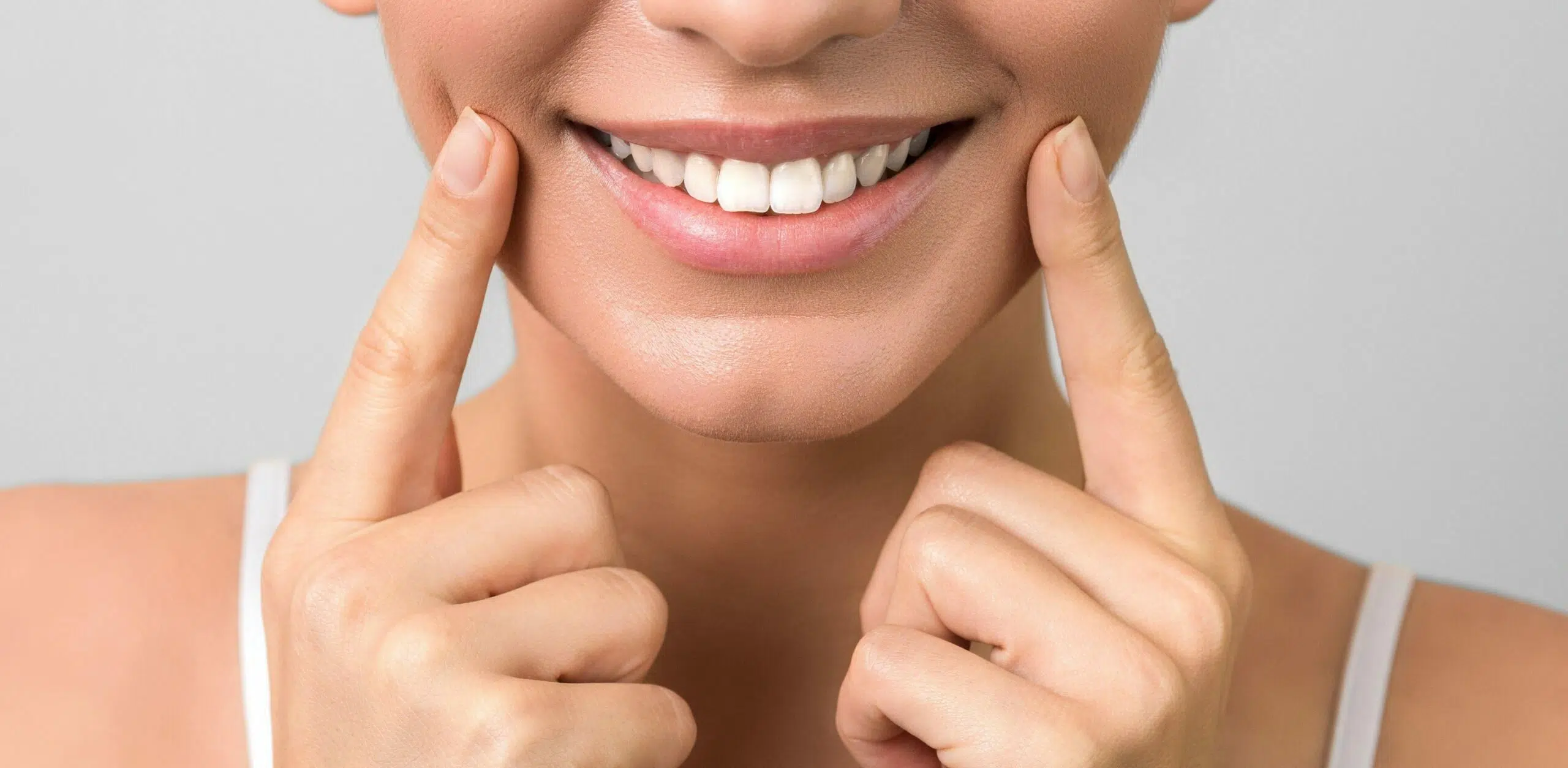 Smiling mouth scaled e1647772978212
