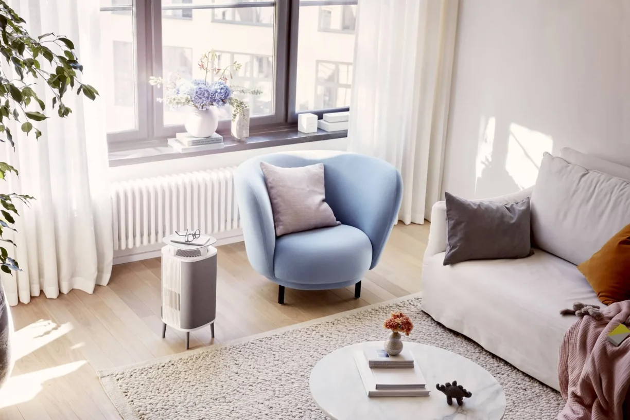 Air purifier in lounge