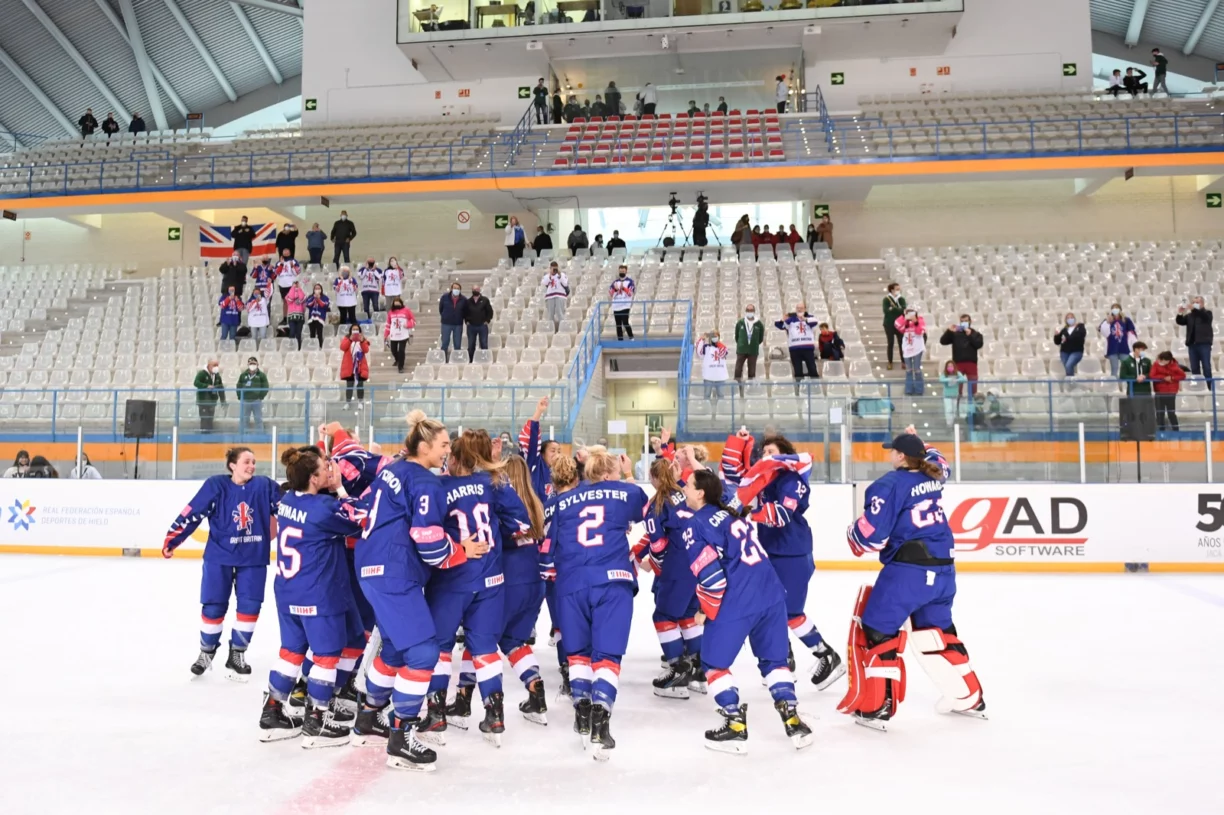 Gb women and fans