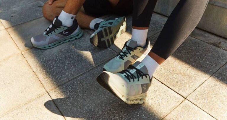 people wearing on cloudrunner shoe