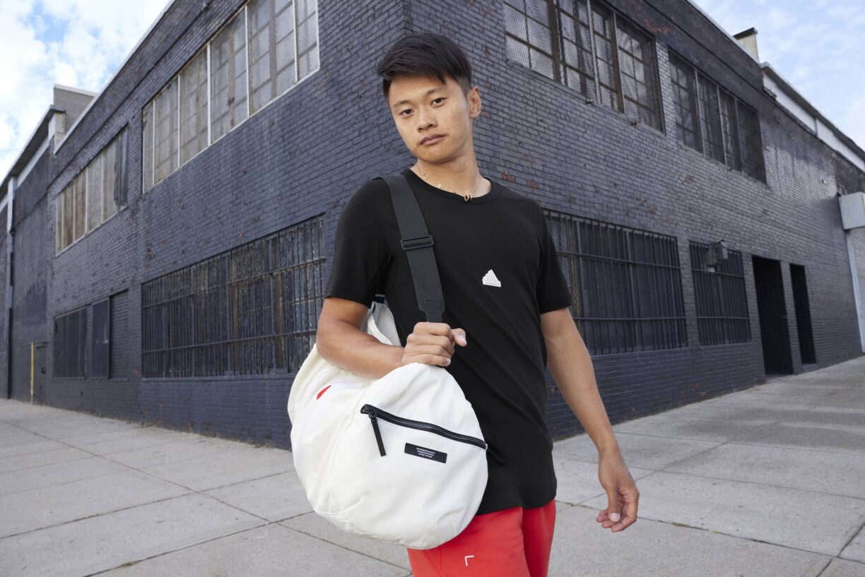 Mens classic tee paired with woven pants and bag – xie zhenye