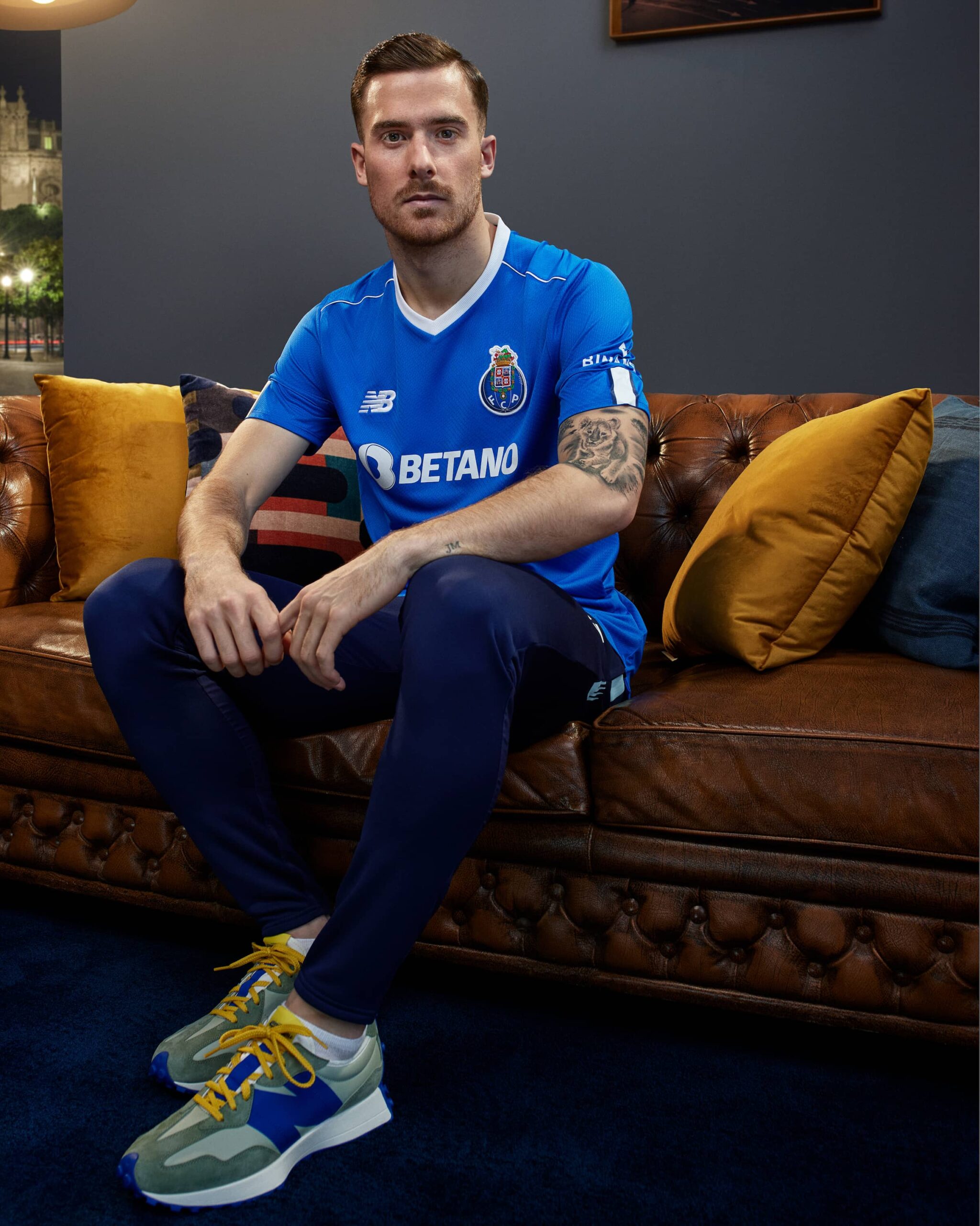 New Balance Press Box : New Balance Launches FC Porto's 23/24 Third Kit