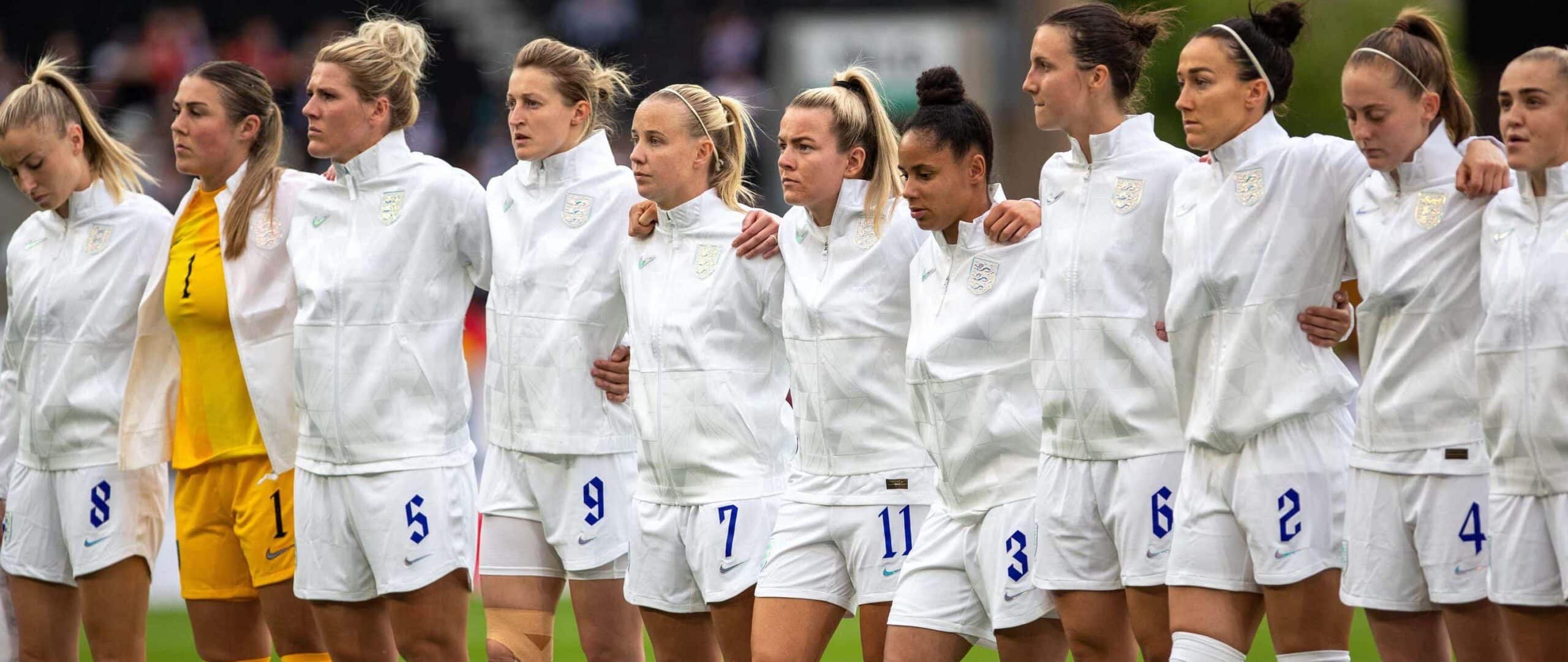 England women football team lineup before kickoff scaled