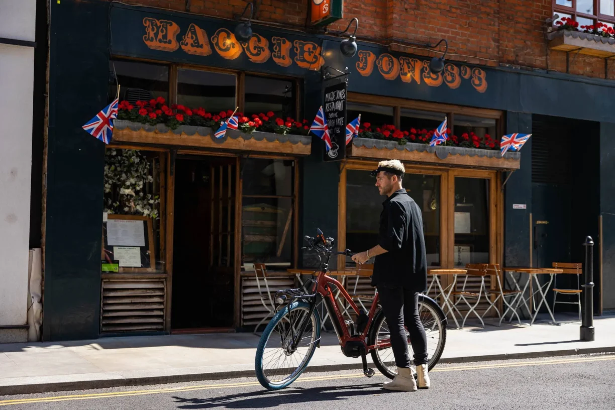 Made In Chelsea’s Alex Mytton Maggie Jones’s kensington