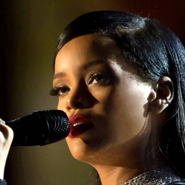 Rihanna sings during The Concert for Valor in Washington, D.C. Nov. 11, 2014