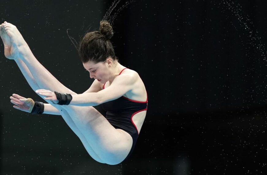 Teenager Andrea Spendolini-Sirieix came desperately close to a first FINA World Cup medal