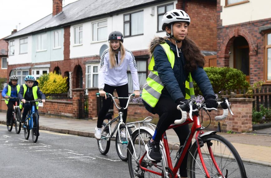 Halfords Teams Up With Bikeability And Gold Medalist, Charlotte Worthington, To Give Away Almost 500 Children’s Bikes Across The UK