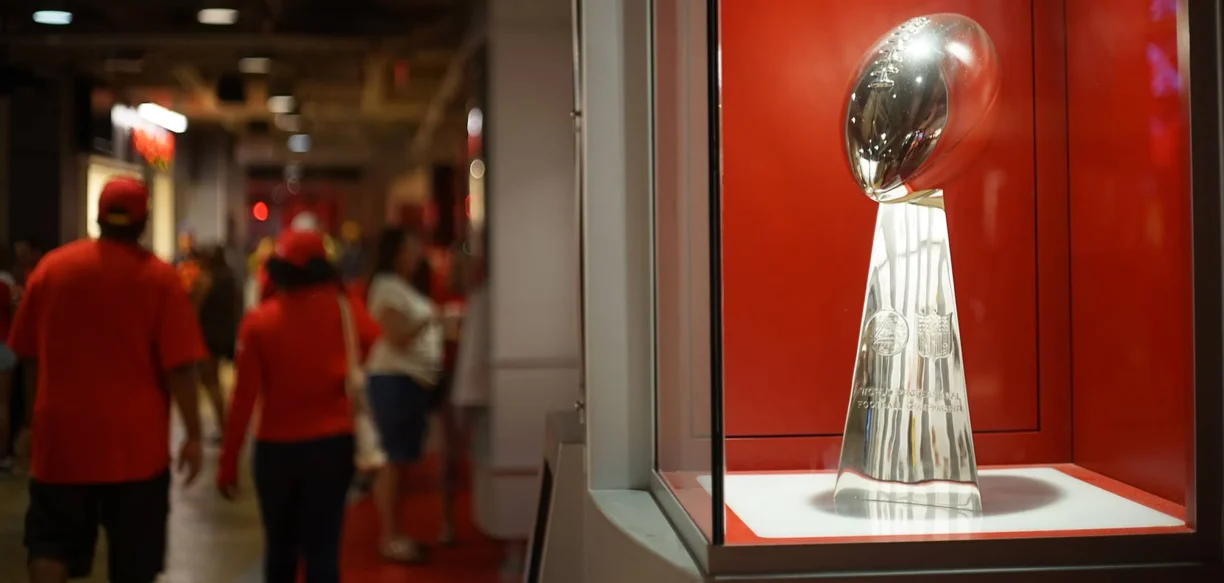 Kansas city chiefs arrowhead stadium super bowl trophy