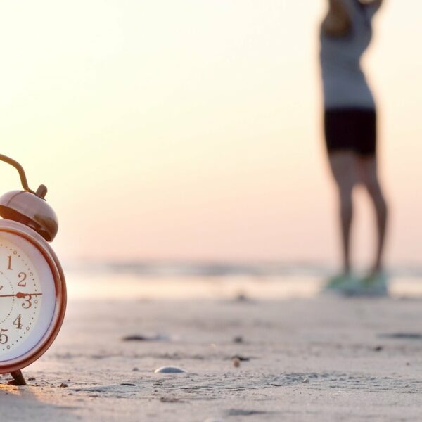 Stop the snooze: four benefits of morning exercise and how to establish a healthy routine