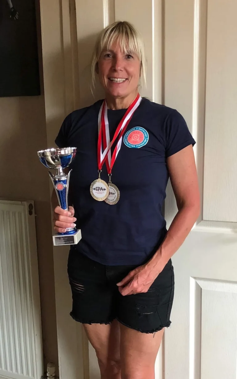 kelly clark powerlifter