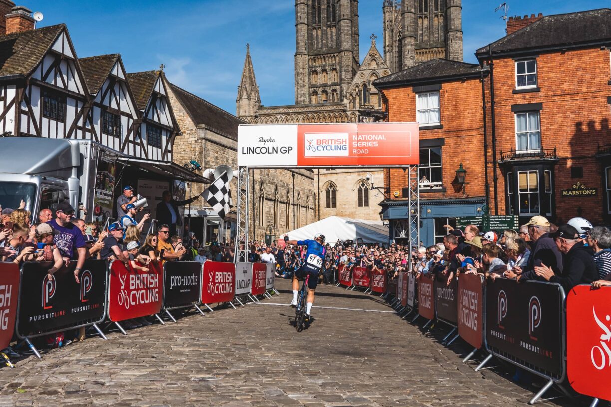 lincoln GP finish line