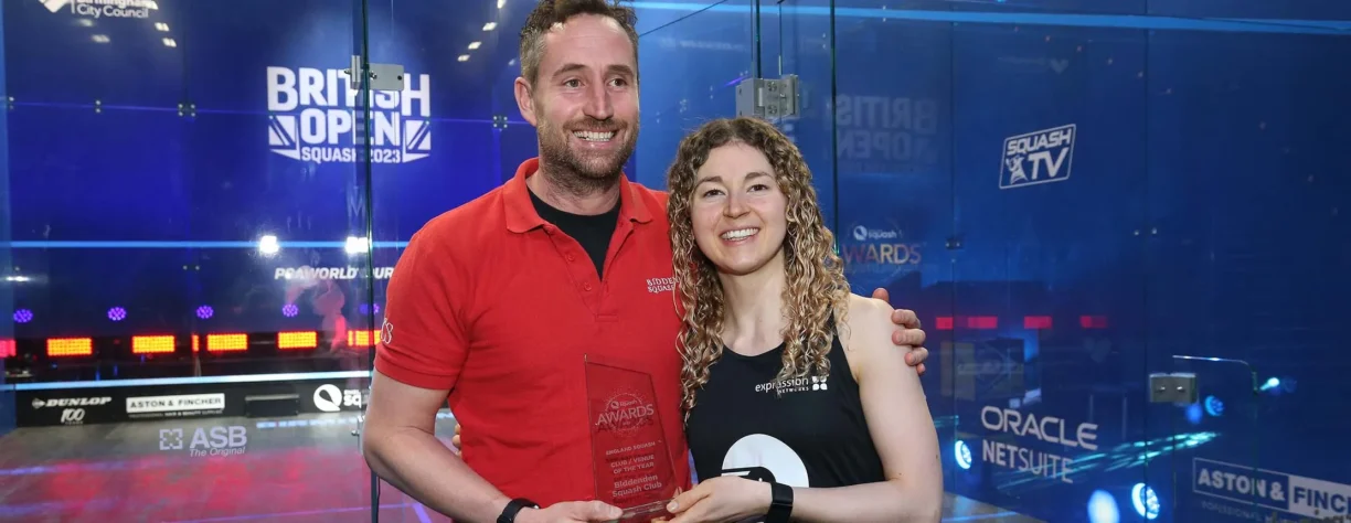 Tom Swain picks up his England Squash Award