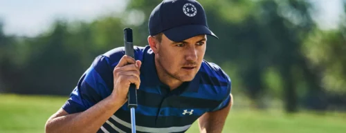 Jordan Spieth reads the green