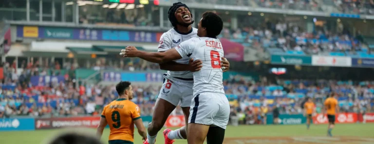 USA captain Kevon Williams and Malacchi Esdale celebrate a try © Mike Lee - KLC fotos