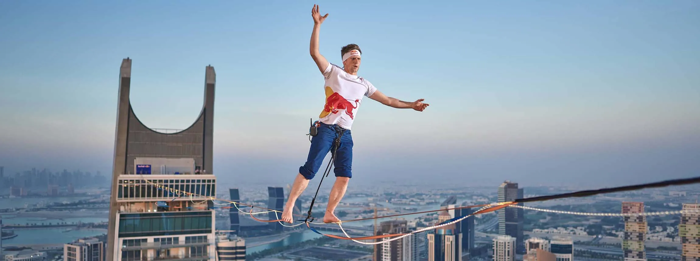 Roose Strolls Across Doha's Skyline