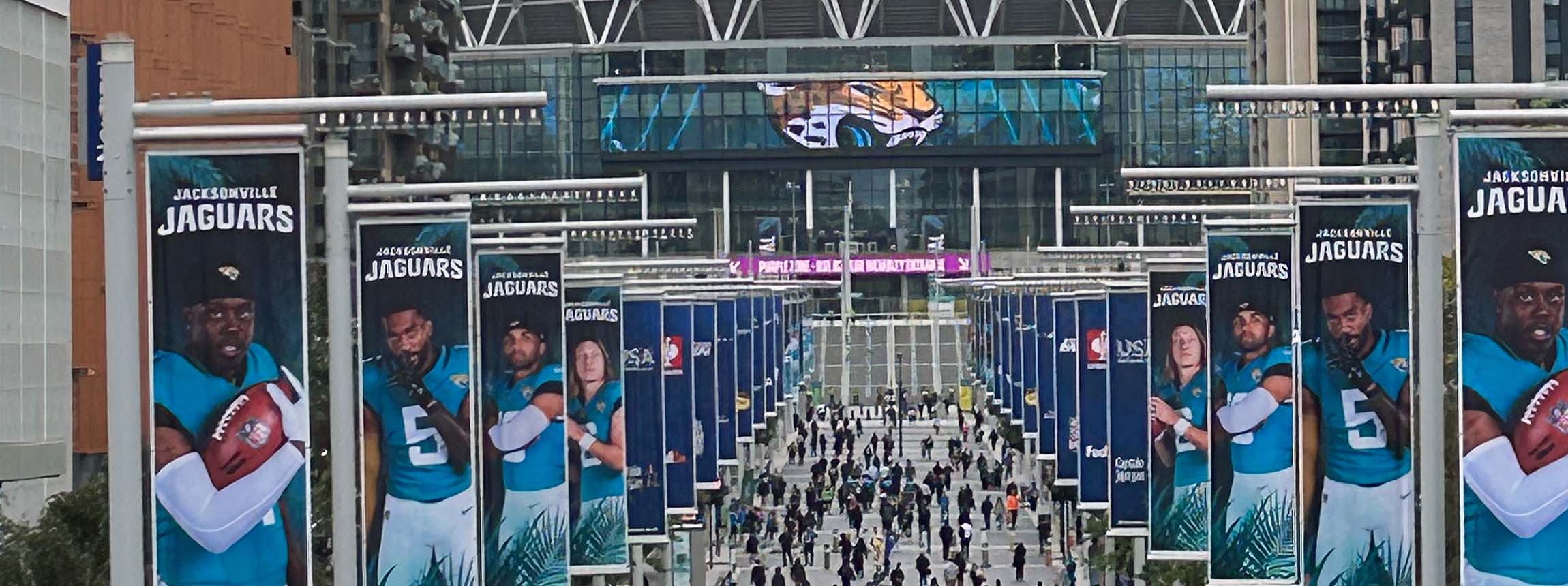 NFL London Games 2023 Kick Off in Style: Falcons and Jaguars Clash at Wembley Promises Unforgettable Action