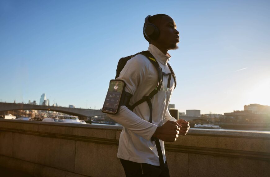 Commuter Running listening to music