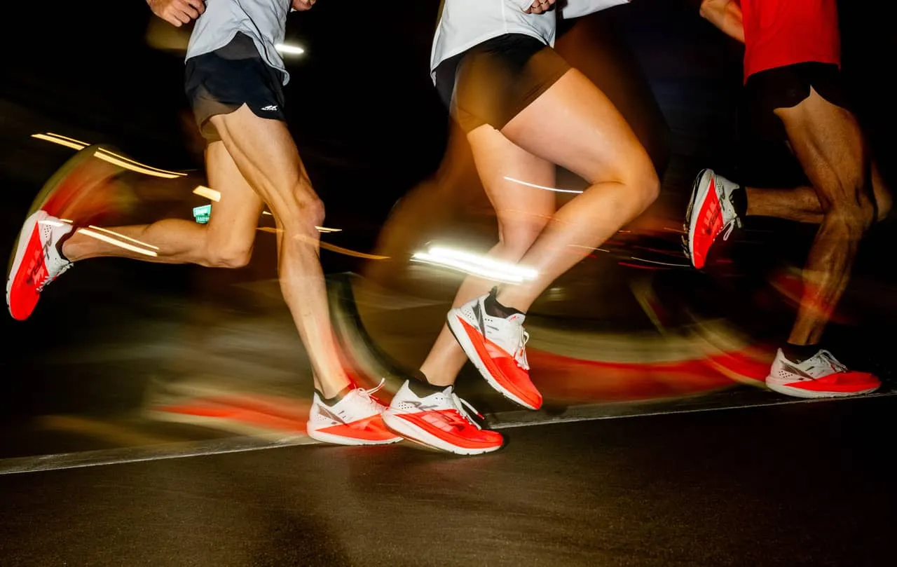 Runners wearing the Altra Vanish Carbon 2