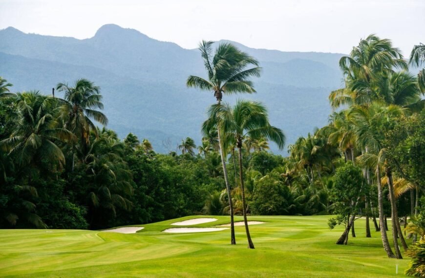 The St. Regis Bahía Beach Resort & Golf Club