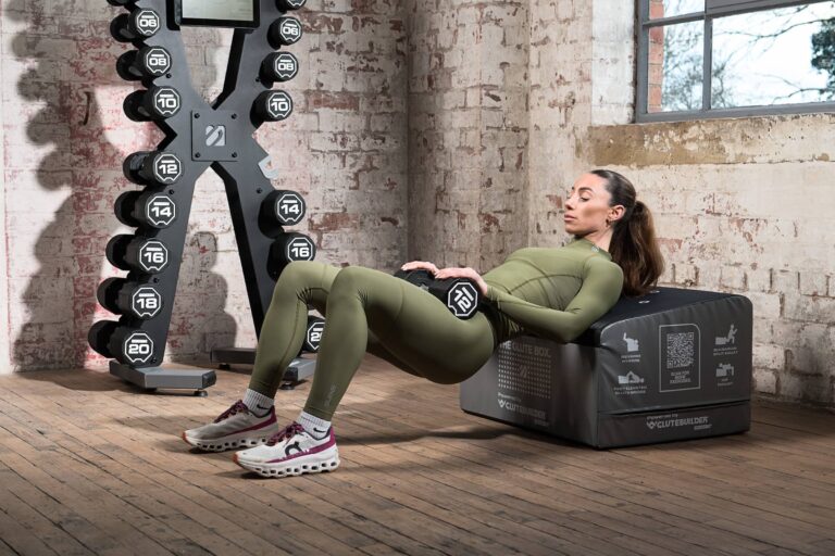 person using glutebuilder
