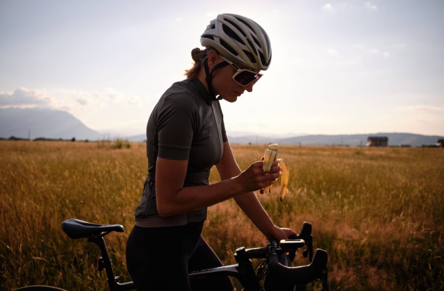 Healthy nutrition of a cyclist. Healthy snack for a cyclist during training.