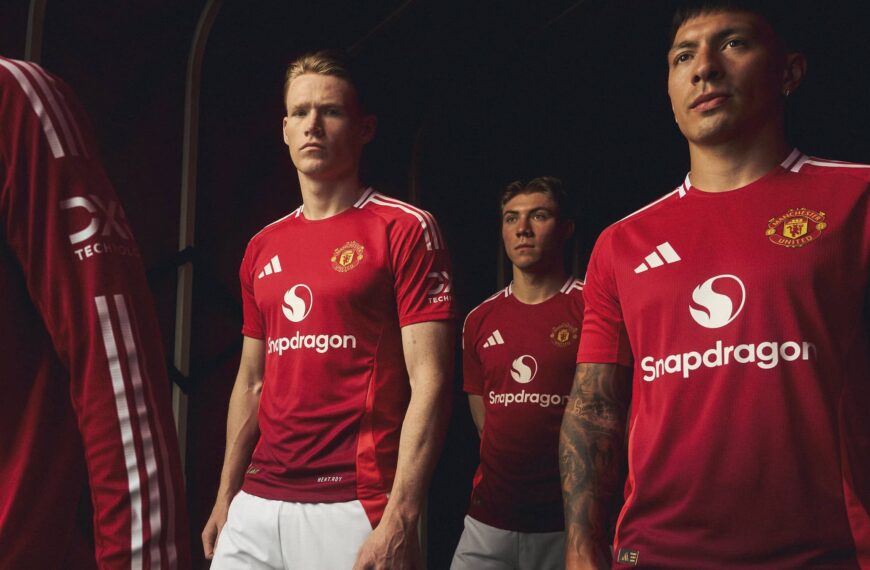 Manchester United Home Kit for the 2024:25 season