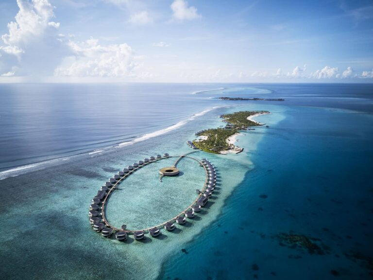 The Ritz-Carlton Maldives, Fari Islands - Aerial