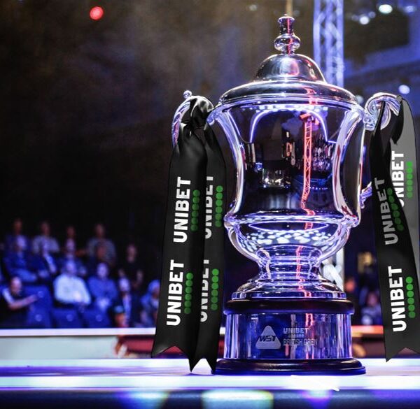 Unibet British Open I Trophy