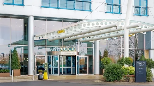 VOCO-Reading-Main-Hotel-Entrance