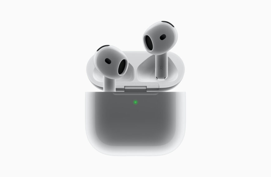 Apple-AirPods-4-with-case