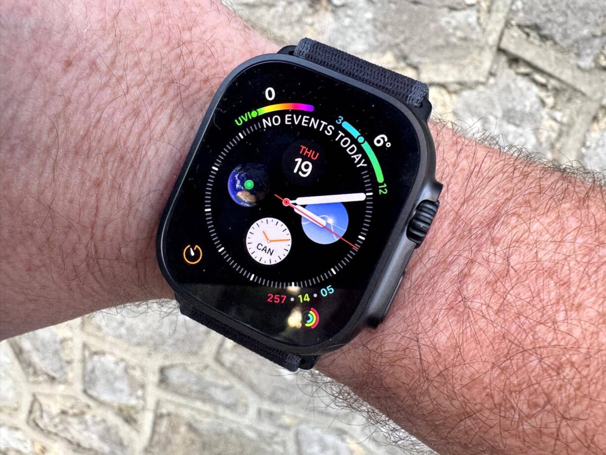 Apple Watch Ultra 2 Titanium