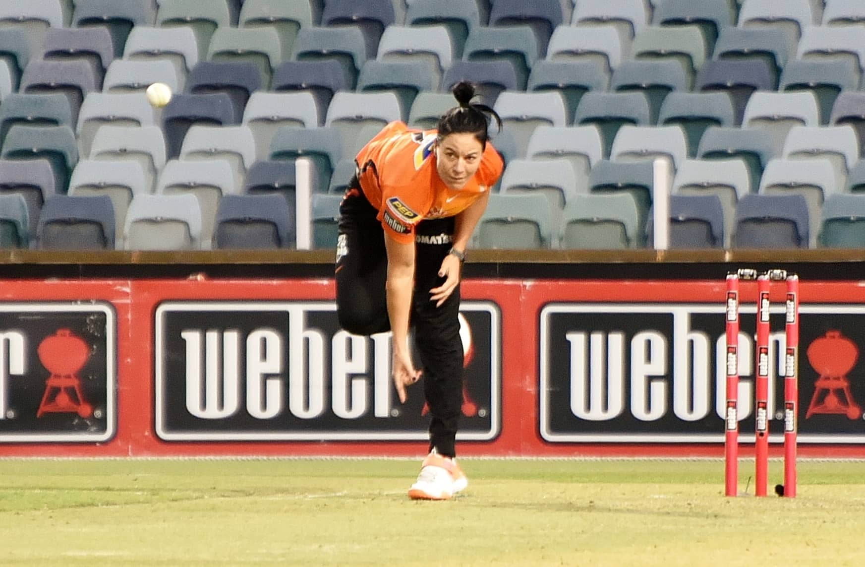 Perth Scorchers all-rounder Marizanne Kapp bowling against the Melbourne Stars, in a WBBL match at the WACA Ground in Perth