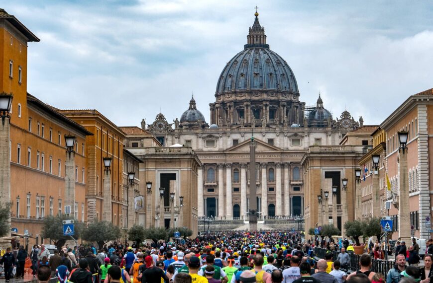 Rome Marathon and St Peters Cathedral