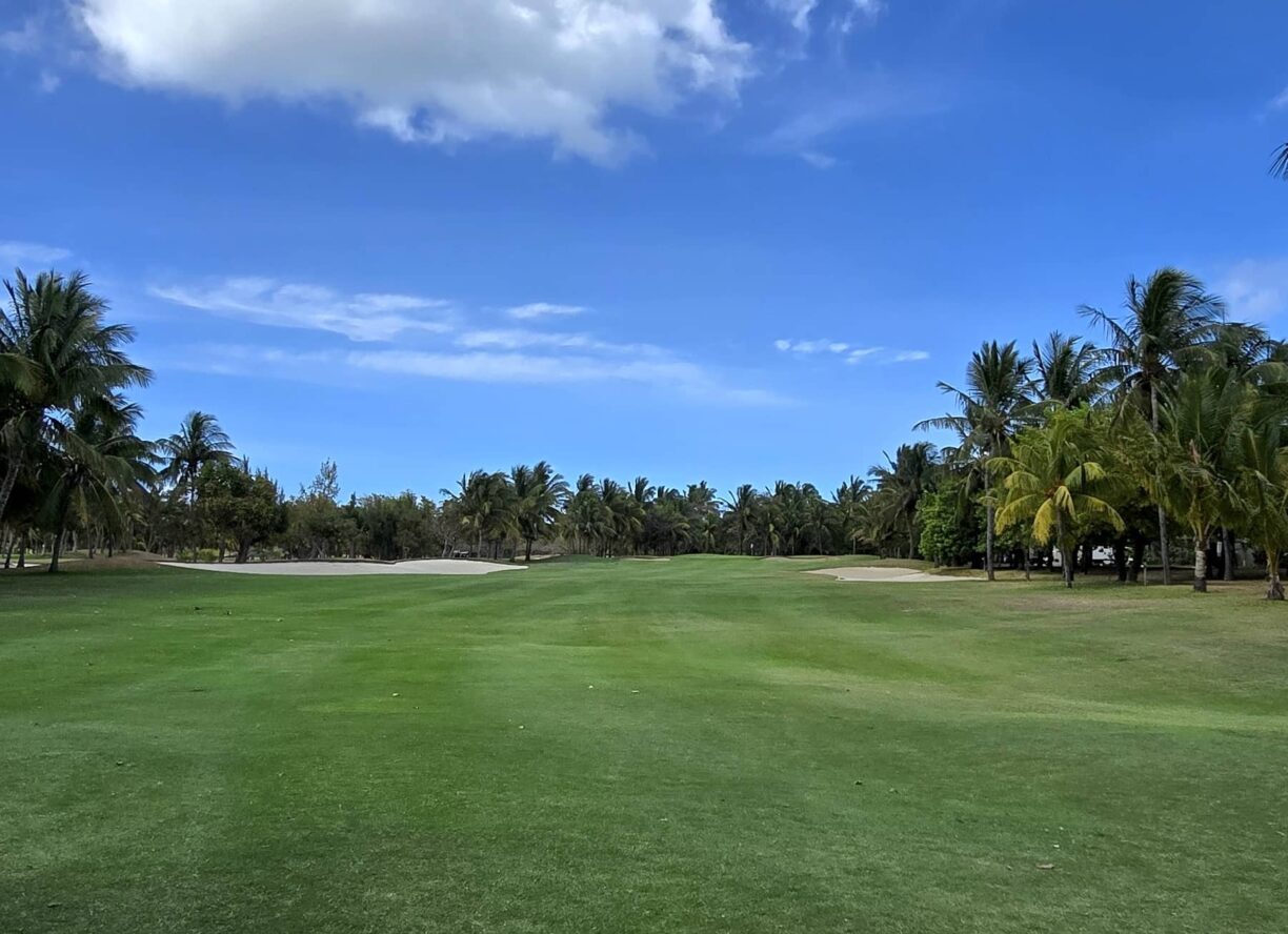 Paradis Beachcomber Golf Course